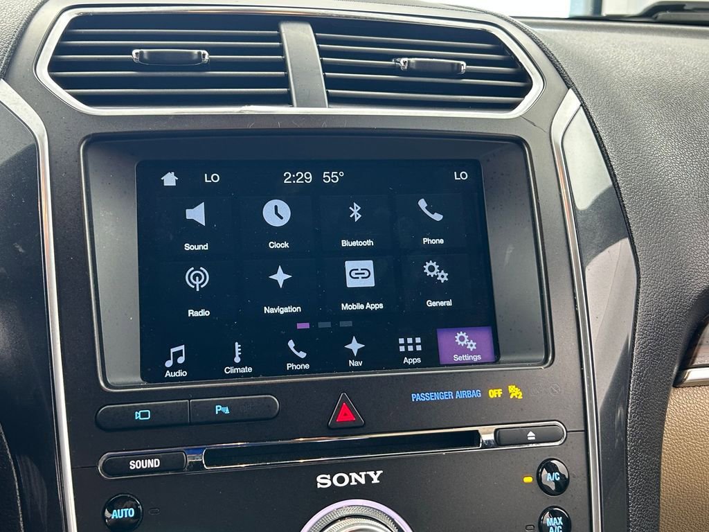 Used 2017 Ford Explorer Limited image 21