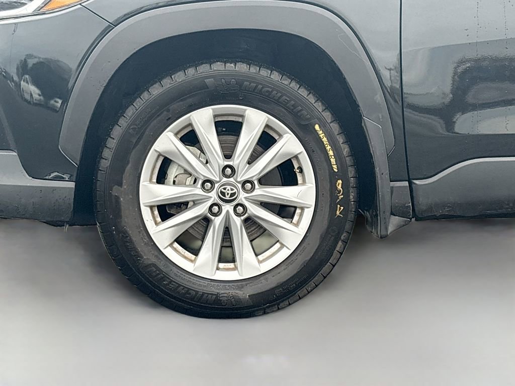Used 2023 Toyota Corolla Cross LE w/ Moonroof Package image 30