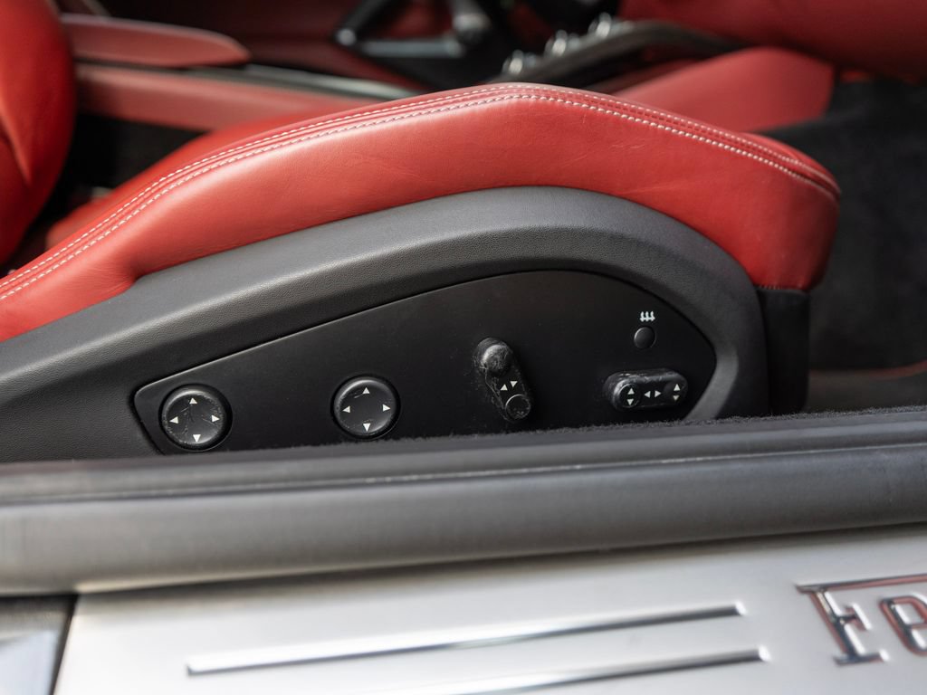 Used 2019 Ferrari 812 Superfast RWD image 27