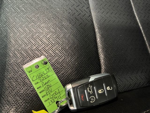 Used 2022 RAM 1500 Laramie AWD/4WD image 26