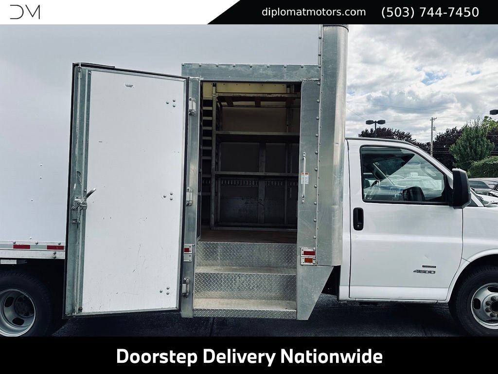 Used 2021 Chevrolet Express 4500 Extended w/ Power Convenience Package RWD image 37