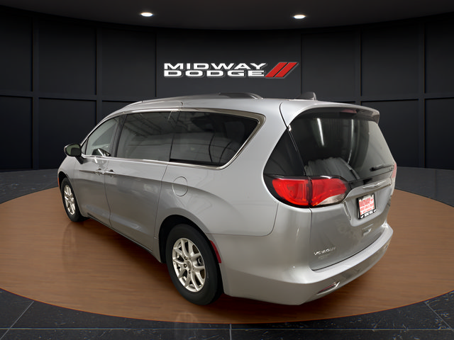 Used 2021 Chrysler Voyager Lxi FWD image 3