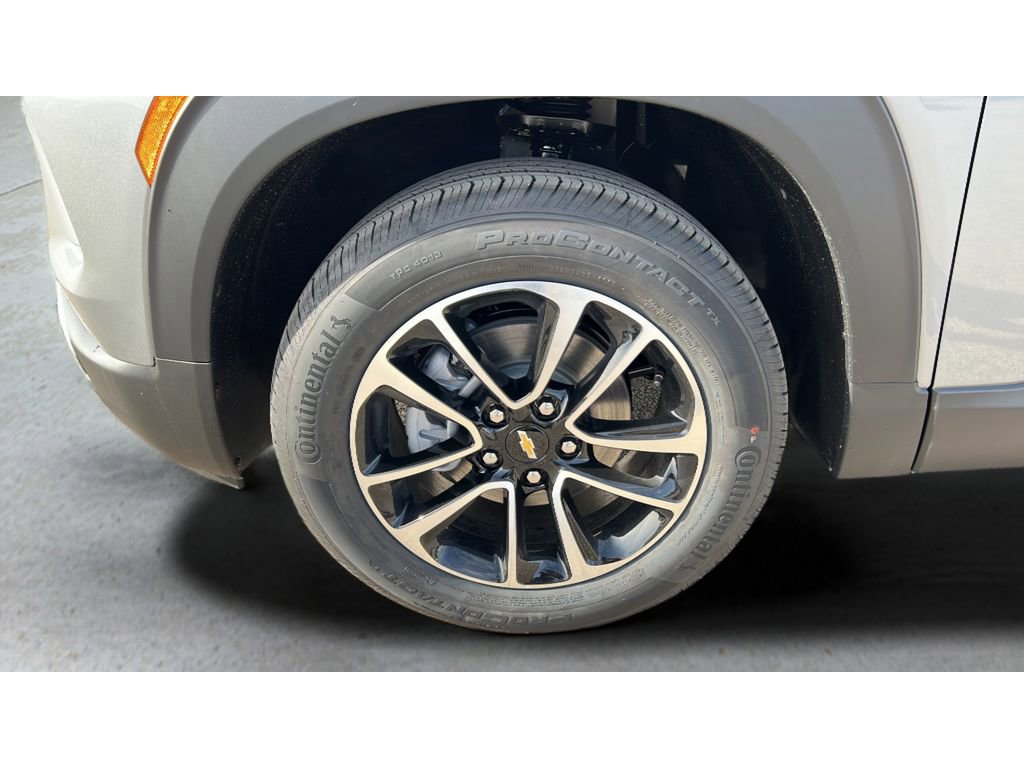New 2026 Chevrolet TrailBlazer LT w/ LT Cold Weather Package AWD/4WD image 35