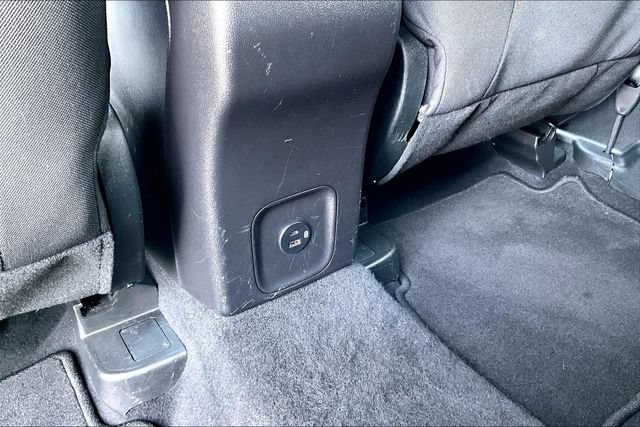 Used 2022 Ford Escape SE FWD image 16