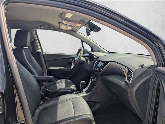 Used 2018 Chevrolet Trax LT w/ Redline Edition AWD/4WD image 14