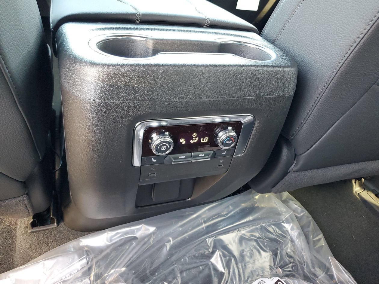 New 2026 GMC Yukon XL Denali RWD image 16
