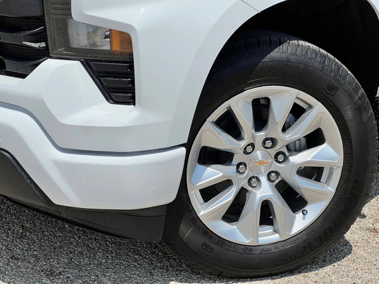 New 2026 Chevrolet Silverado 1500 Custom RWD image 2