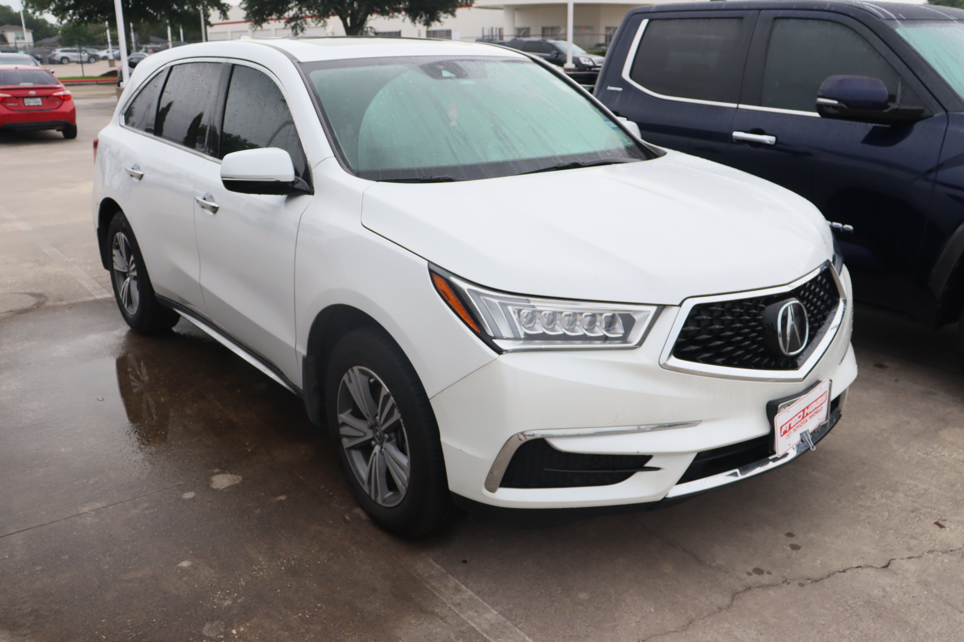 Used 2020 Acura MDX FWD image 2