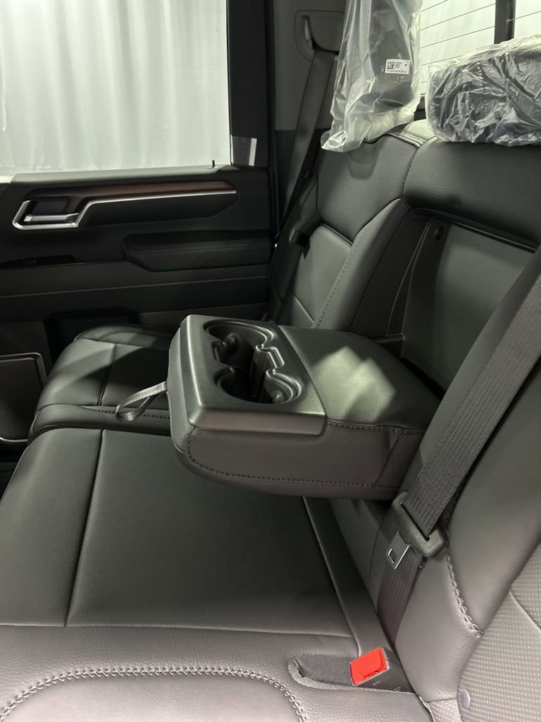 New 2026 GMC Sierra 2500 Denali w/ Denali Reserve Package image 18