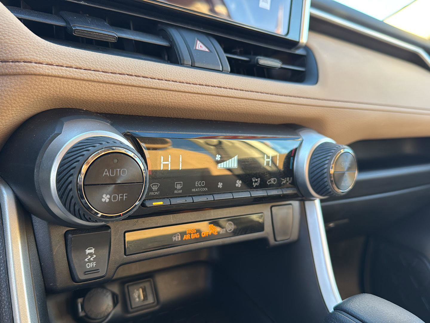 Certified 2024 Toyota RAV4 XLE image 23