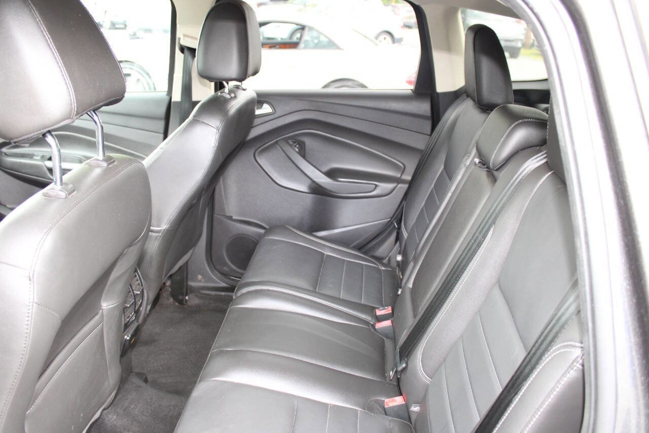 Used 2015 Ford Escape Titanium AWD/4WD image 18