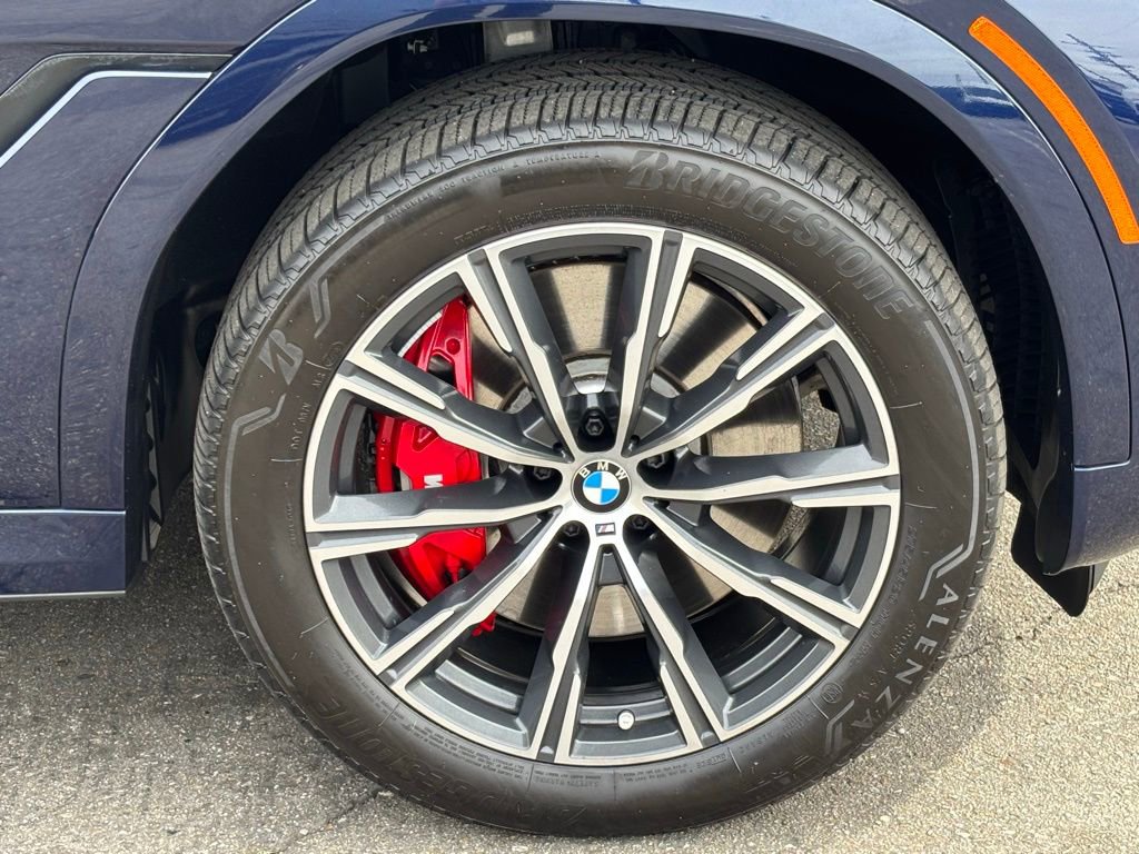 Used 2025 BMW X6 M60i image 32