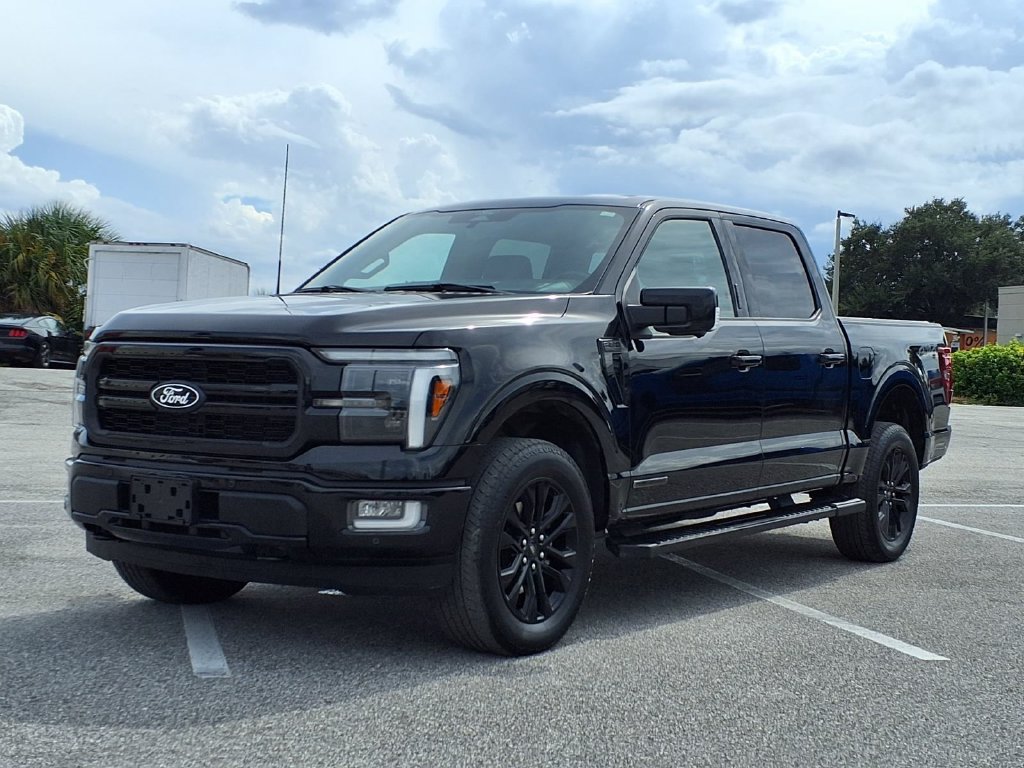 Used 2024 Ford F150 Lariat w/ Equipment Group 502A High AWD/4WD image 3