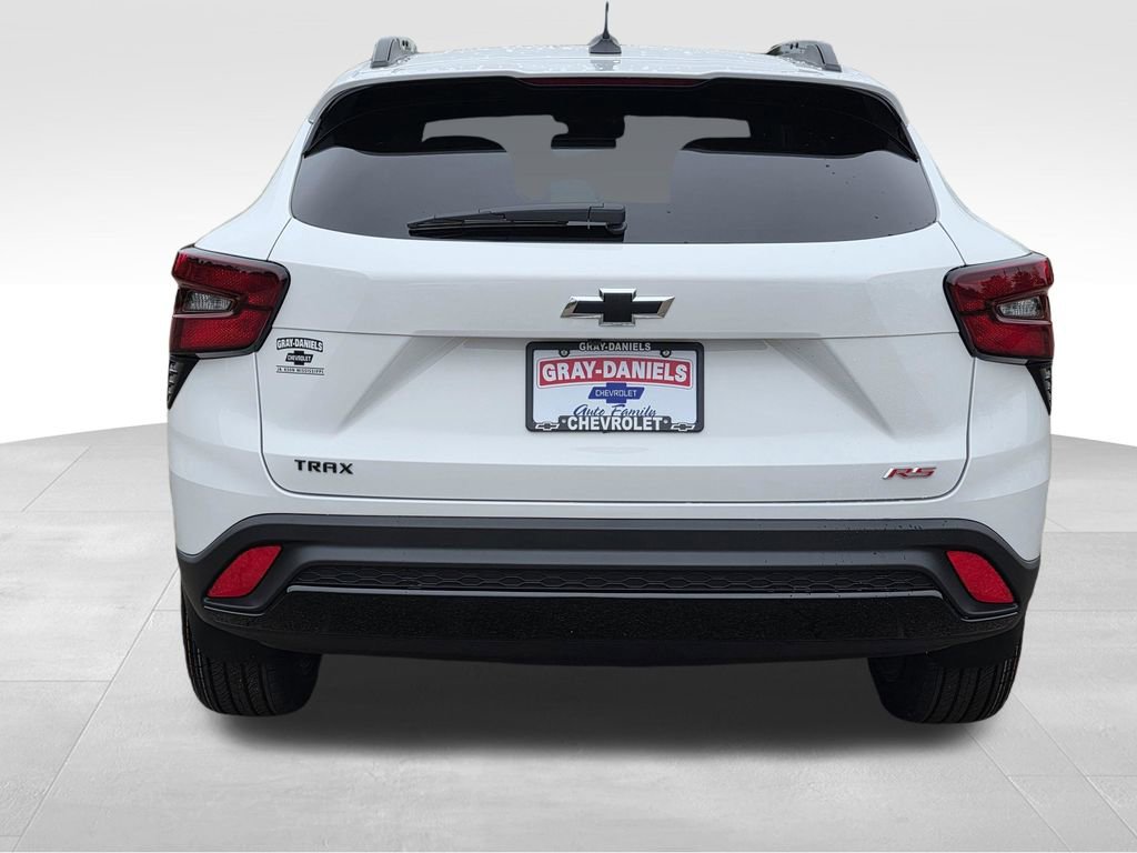 New 2026 Chevrolet Trax RS w/ Sunroof Package FWD image 6