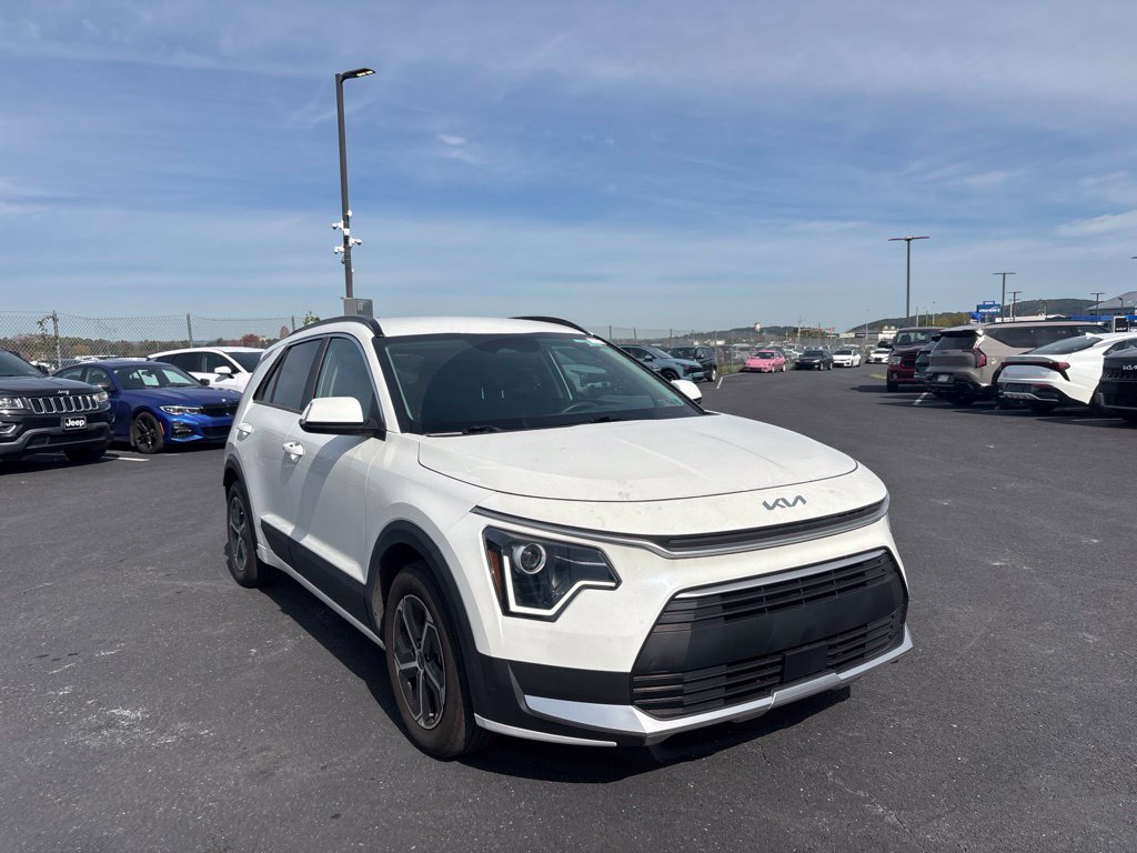 Used 2024 Kia Niro EX w/ EX Cold Weather Package