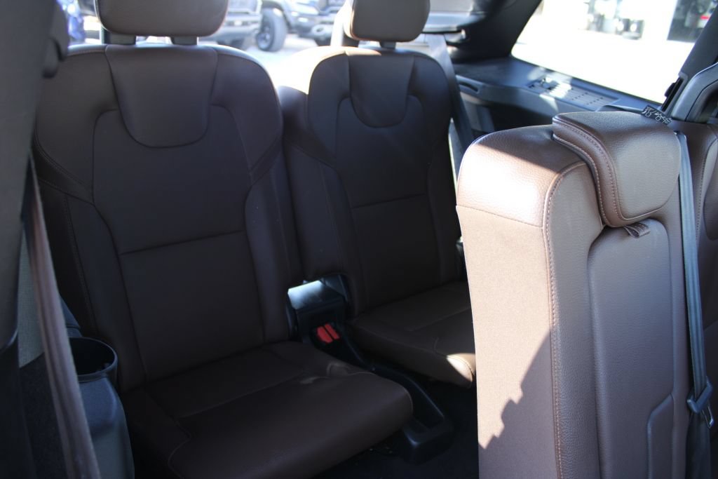 Used 2022 Volvo XC90 T8 Inscription Expression AWD/4WD image 12