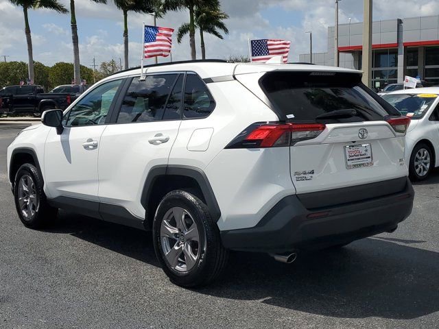 Used 2025 Toyota RAV4 XLE image 3