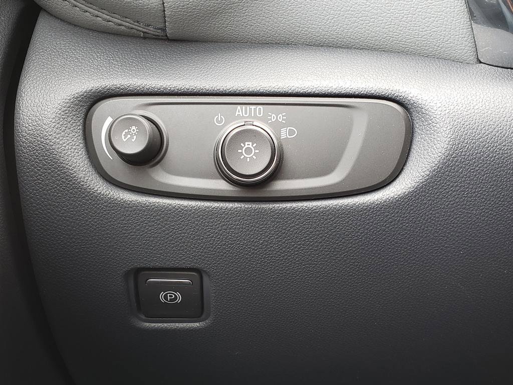 Used 2019 Chevrolet Blazer LT image 25