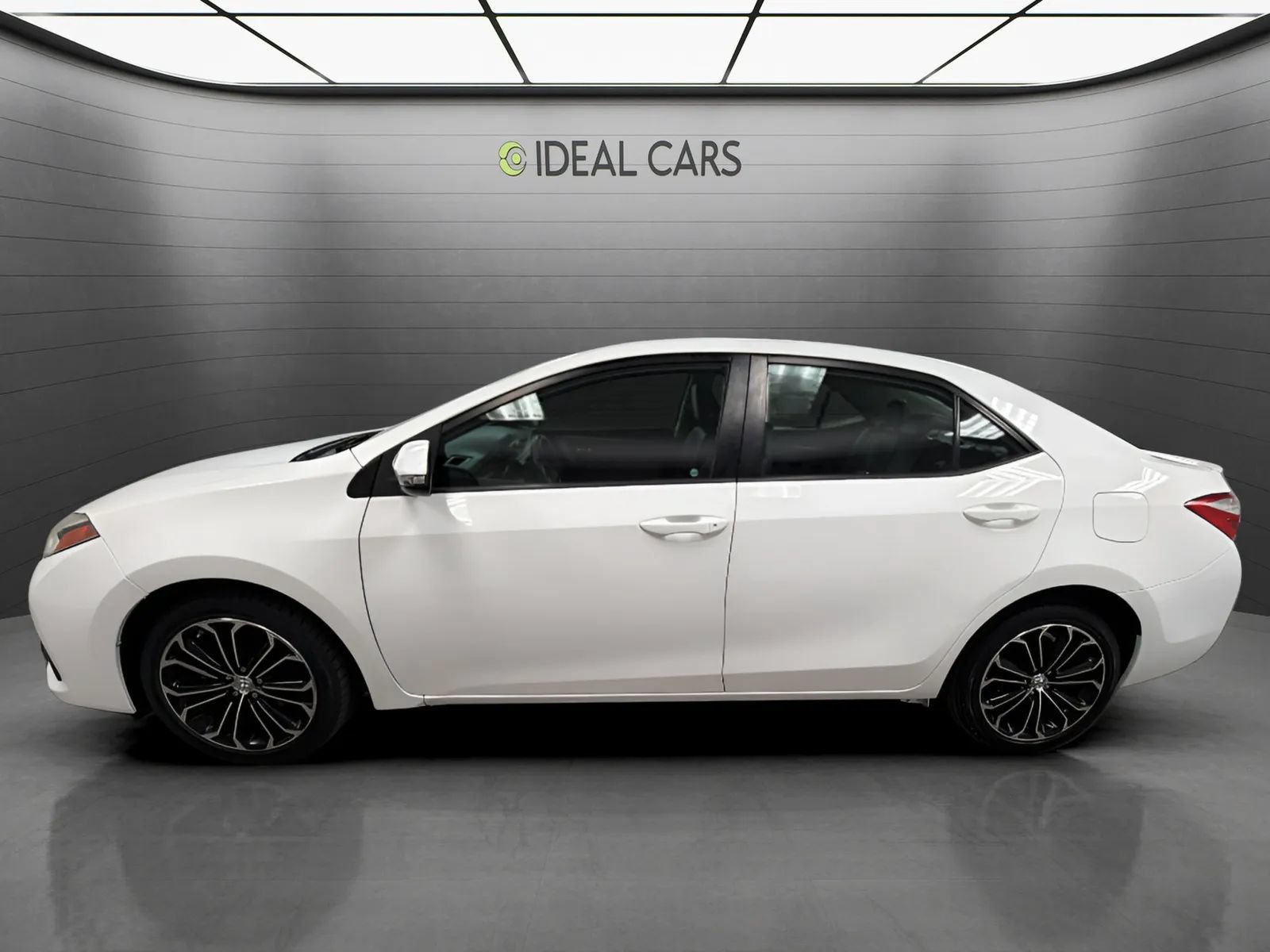 Used 2014 Toyota Corolla S Premium w/ Driver Convenience Package FWD image 8