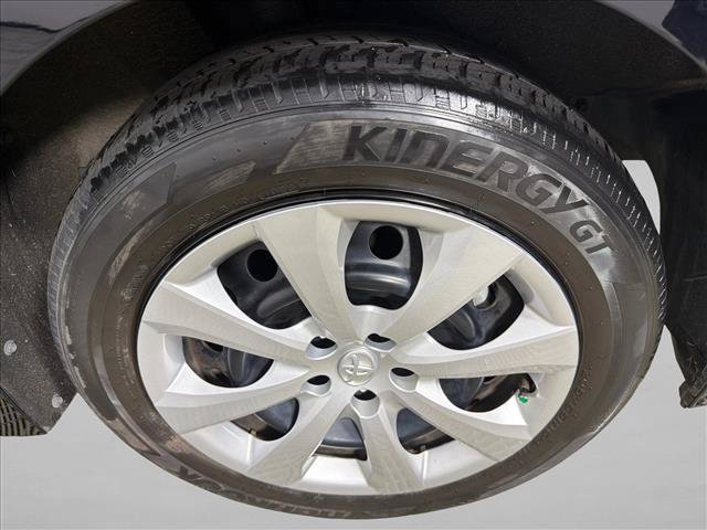 Used 2023 Toyota Corolla LE FWD image 19