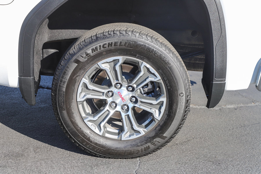 Used 2026 GMC Sierra 1500 SLT RWD image 13