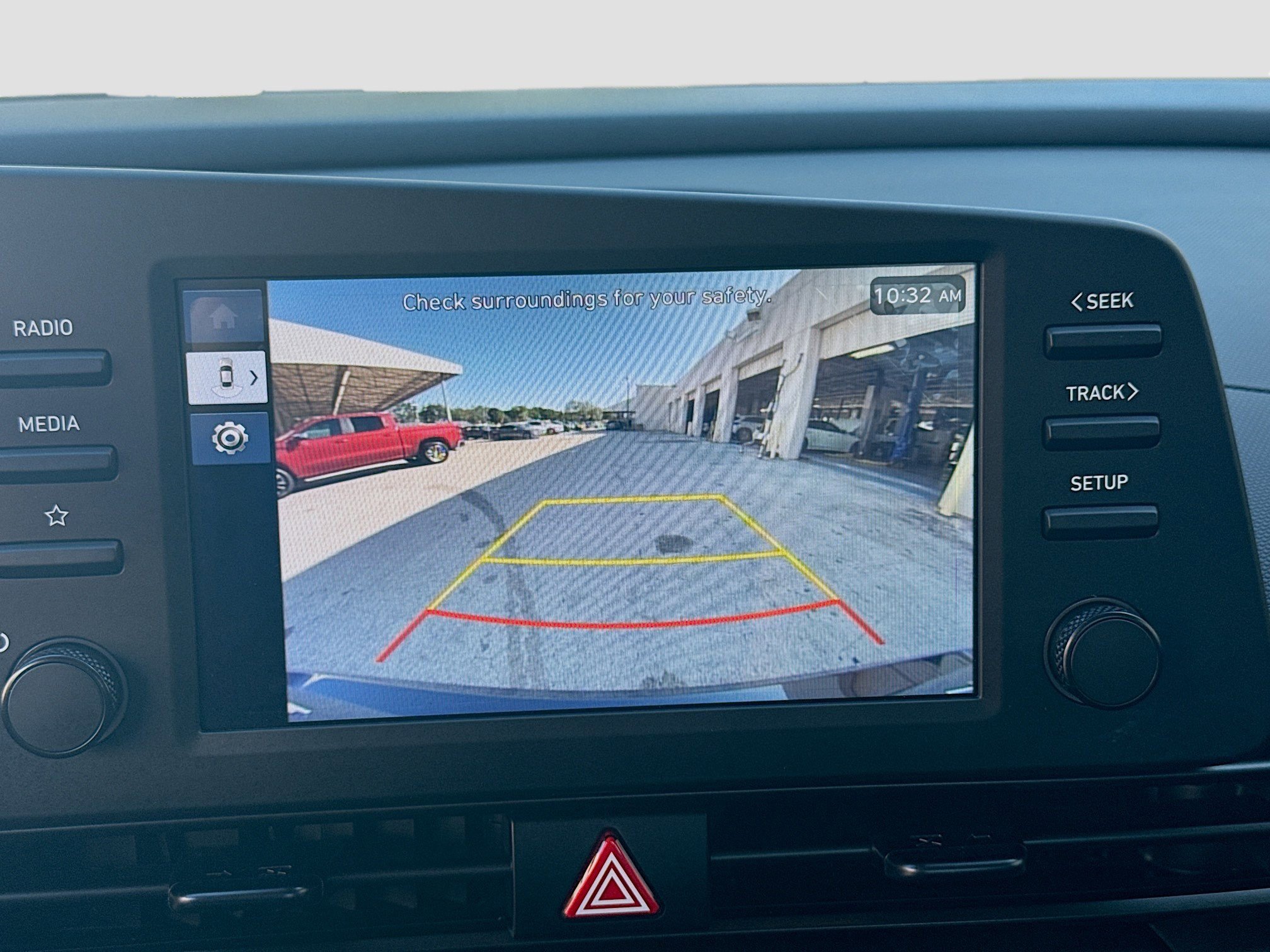 Used 2025 Hyundai Elantra Sport image 11