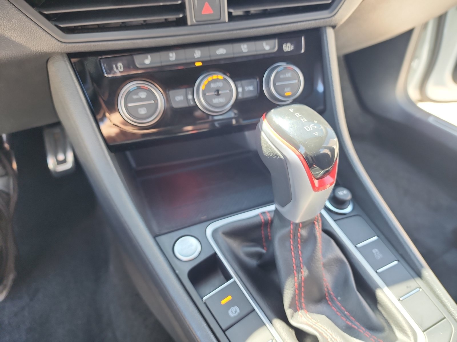 Used 2023 Volkswagen Jetta GLI Autobahn FWD image 30