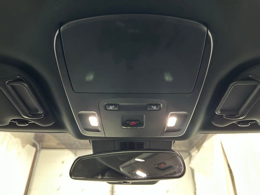 Used 2025 Toyota Camry SE image 41