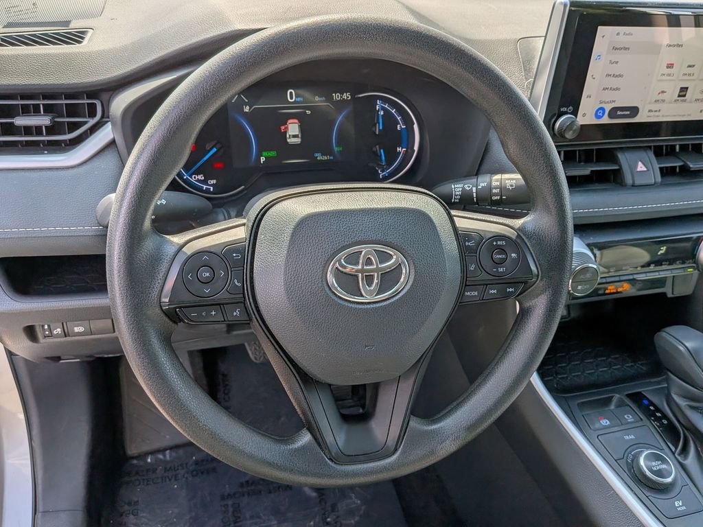 Used 2025 Toyota RAV4 XLE AWD/4WD image 23
