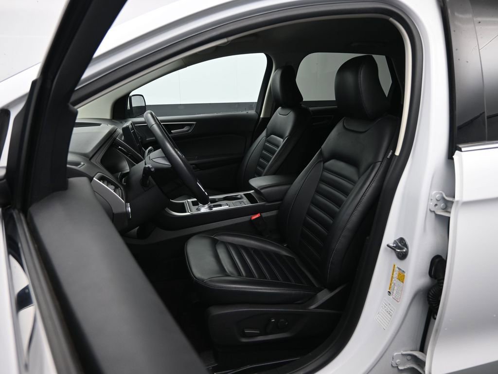 Used 2024 Ford Edge SEL image 25