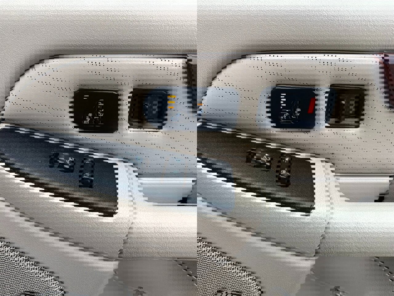 Used 2005 Cadillac Escalade AWD image 42