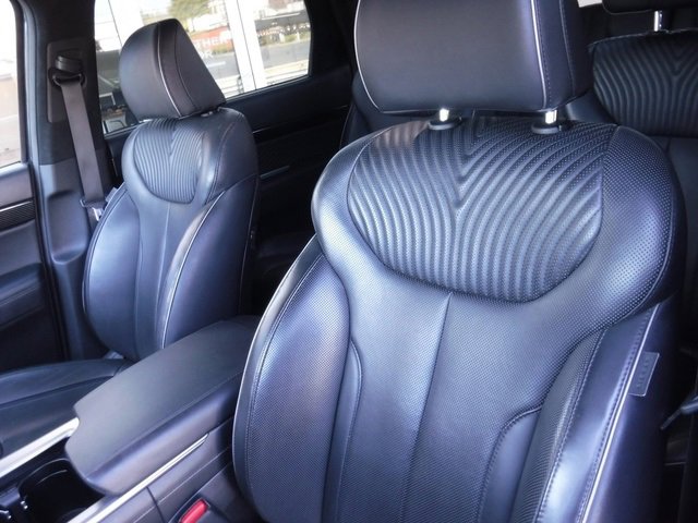 Used 2024 Hyundai Palisade Calligraphy image 25