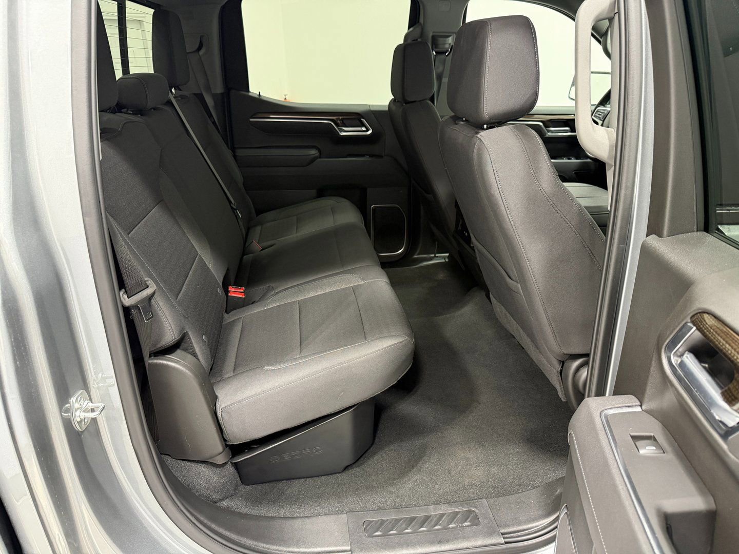 Used 2025 Chevrolet Silverado 1500 RST w/ Convenience Package II AWD/4WD image 34