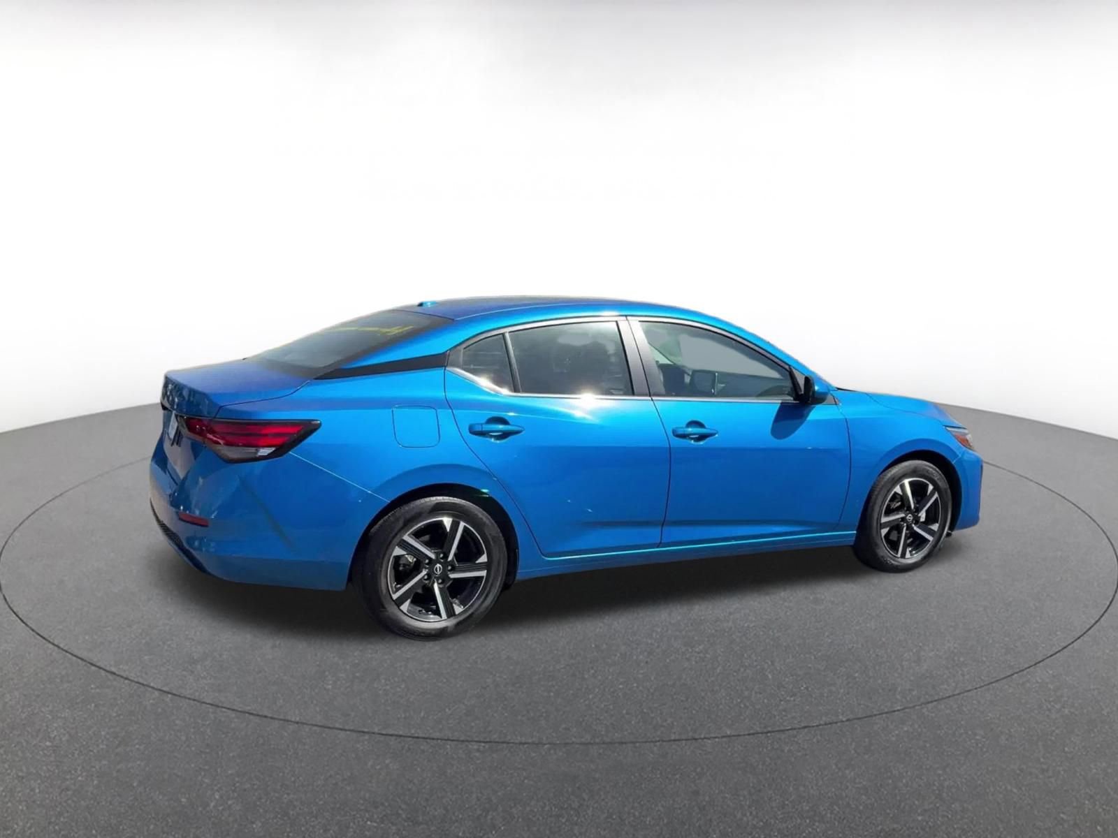 Used 2025 Nissan Sentra SV image 15