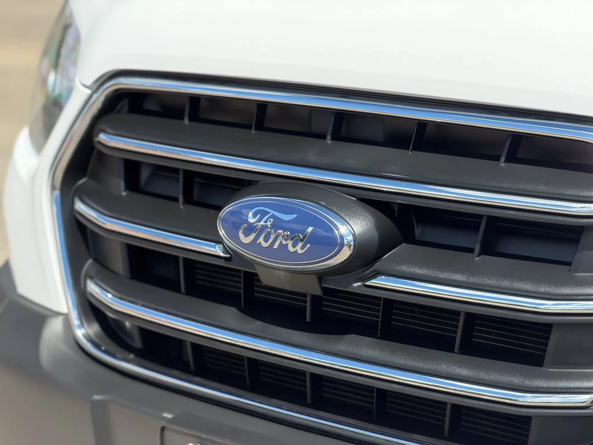 Used 2020 Ford Transit 350 148 High Roof Extended RWD image 9