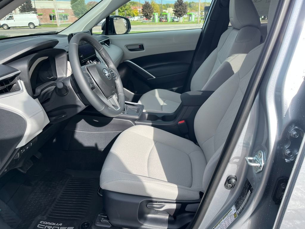 New 2026 Toyota Corolla Cross LE image 10