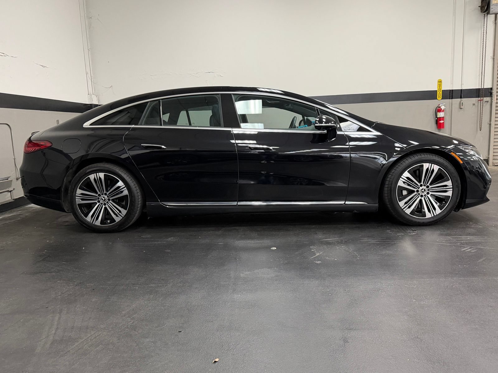 Certified 2024 Mercedes-Benz EQS 450+ 4MATIC Sedan image 5