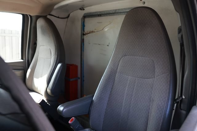 Used 2012 Chevrolet Express 3500 Extended RWD image 9