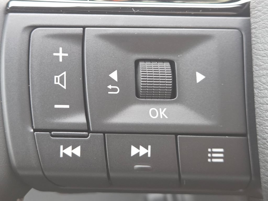 New 2026 Nissan Pathfinder Platinum AWD/4WD image 14