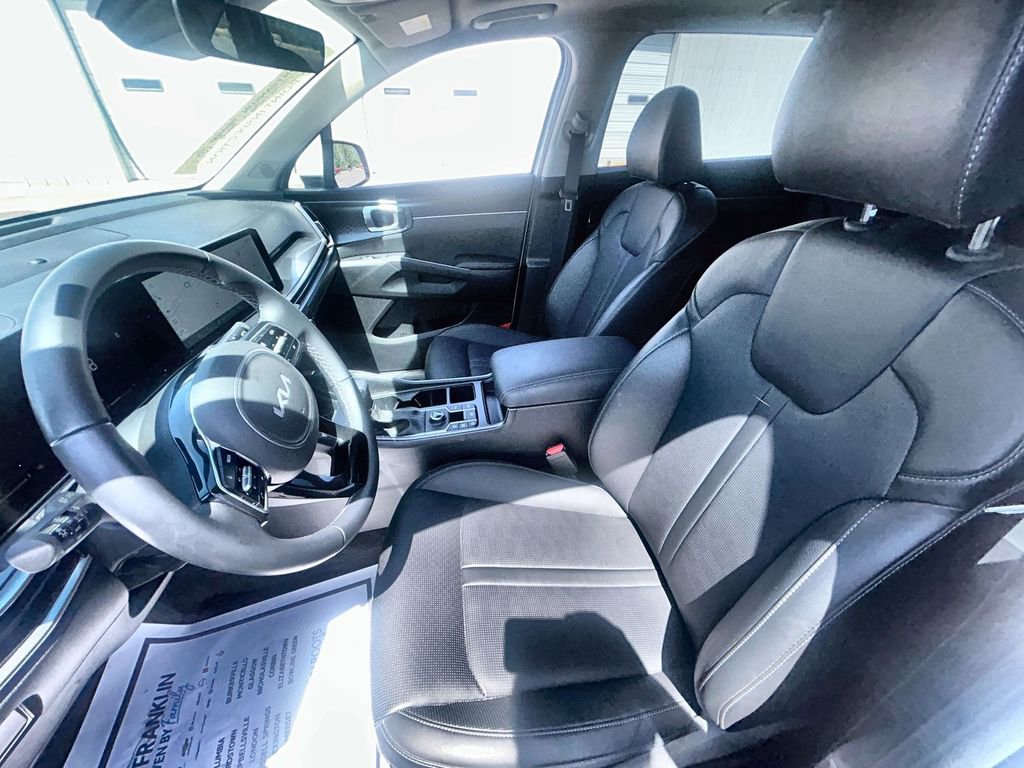 Used 2025 Kia Sorento EX w/ Panoramic Sunroof Package FWD image 15