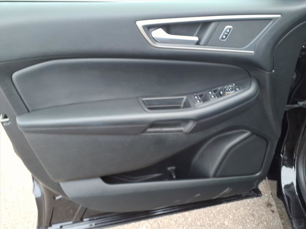 Certified 2022 Ford Edge SEL w/ Convenience Package image 13