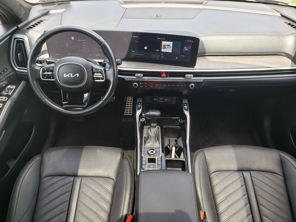 Used 2025 Kia Sorento SX Prestige AWD/4WD image 15