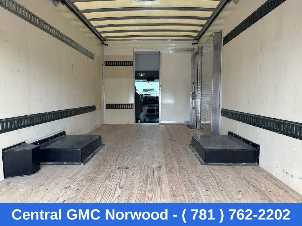 Used 2024 Ford E-350 and Econoline 350 Super Duty w/ Power Windows & Locks Group RWD image 11
