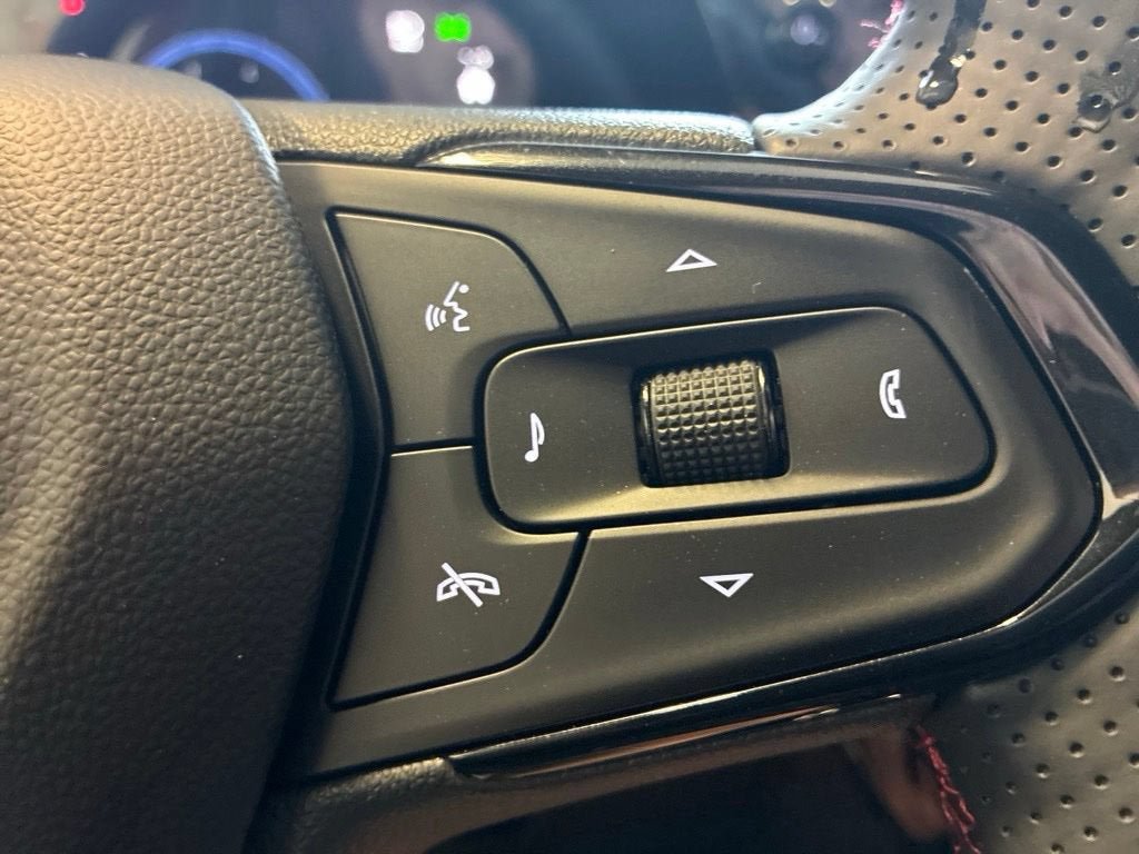 New 2026 Chevrolet Trax RS w/ Driver Confidence Package FWD image 18