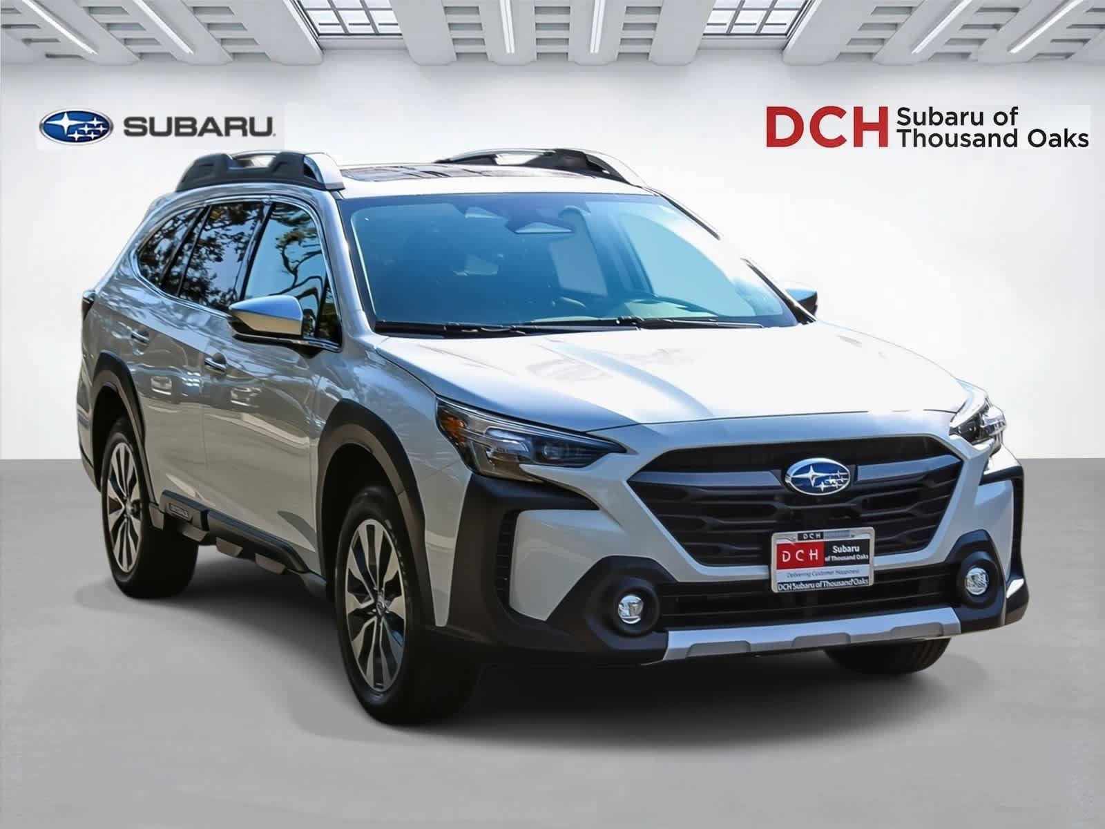 Certified 2025 Subaru Outback Touring w/ Tech Package 2 image 3