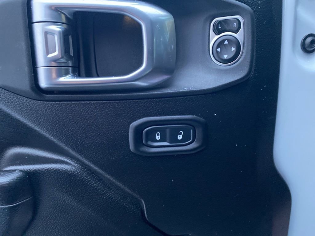 Used 2023 Jeep Wrangler Sport S image 18