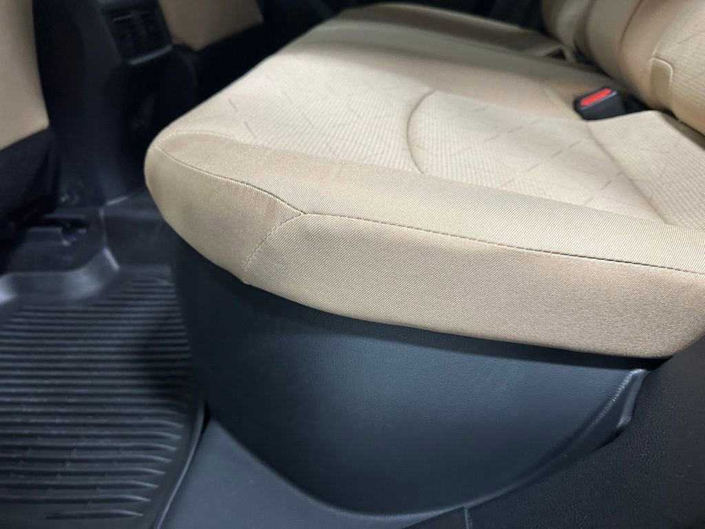 Used 2025 Toyota RAV4 XLE image 45