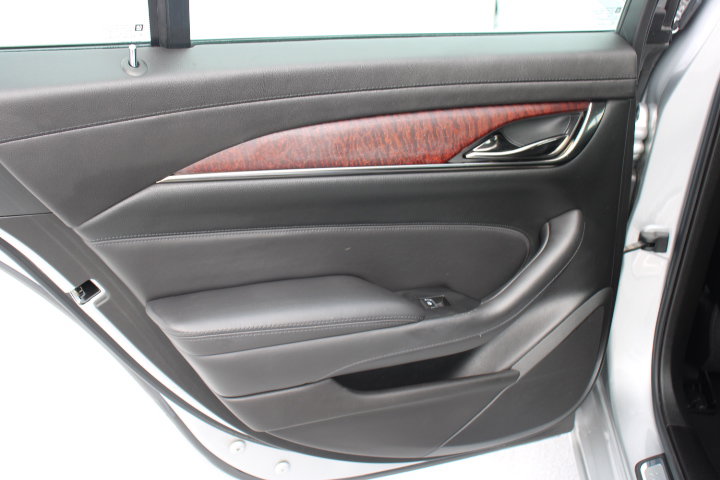 Used 2018 Cadillac CTS Luxury image 13