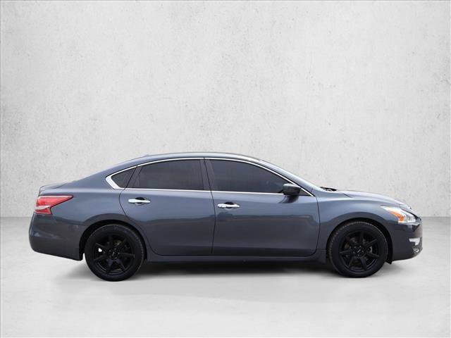 Used 2013 Nissan Altima 2.5 SV FWD image 4