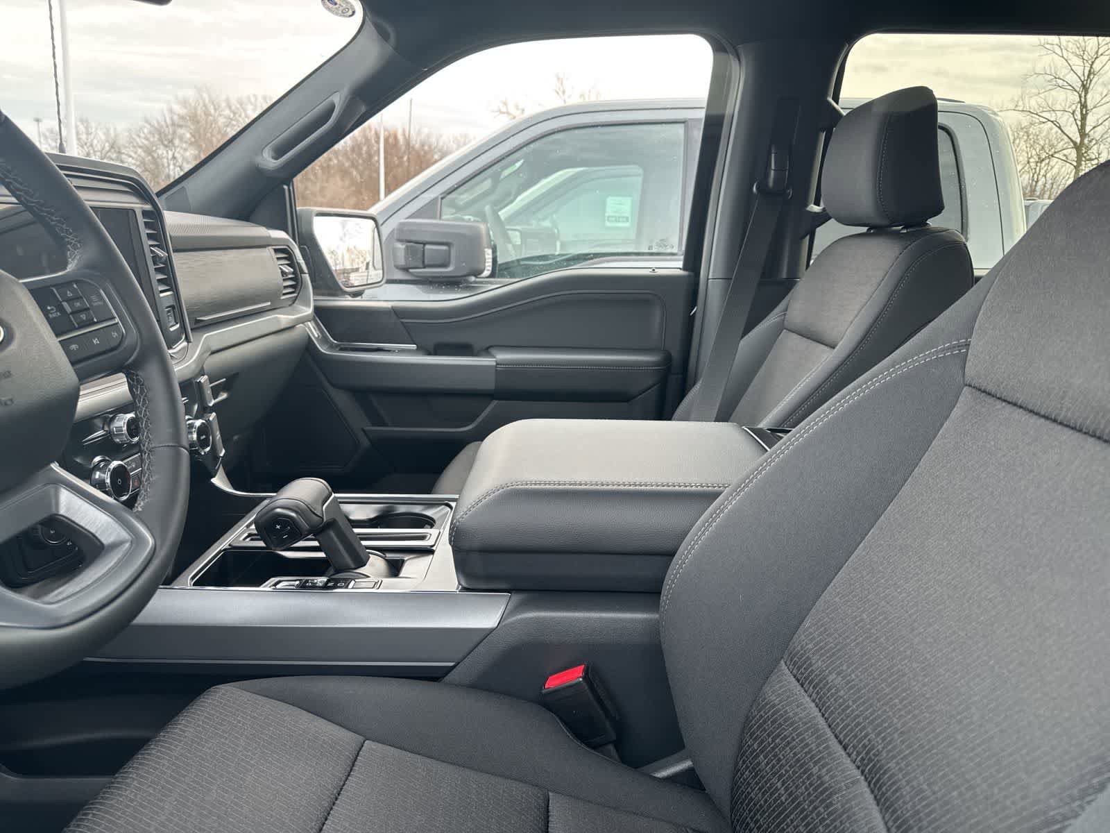 New 2026 Ford F150 XLT w/ Equipment Group 302A MID image 28